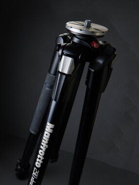 Manfrotto 290 XTRA Three-Section Aluminum Tripod Legs MT290XTA3US {LIKE NEW}